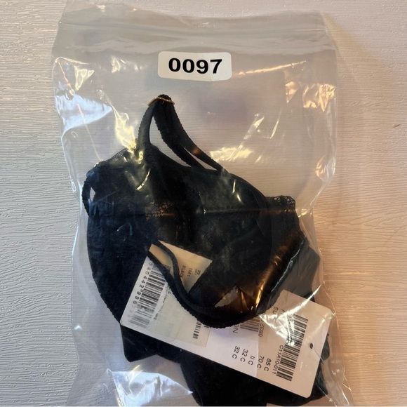 NWT Chantelle Lingerie Spirit Full Coverage Lace Molded Bra 32C BLACK #0097E - Picture 13 of 13